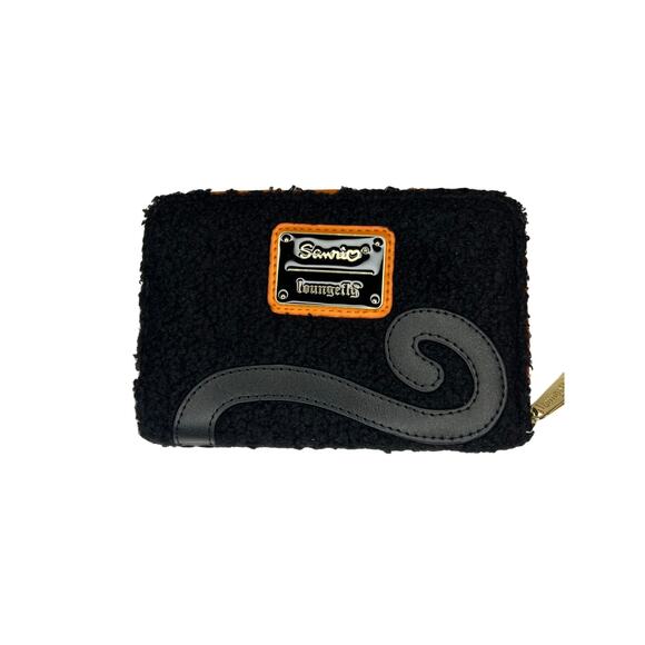 Loungefly Hello Kitty Glow Zip Wallet - Picture 3 of 4